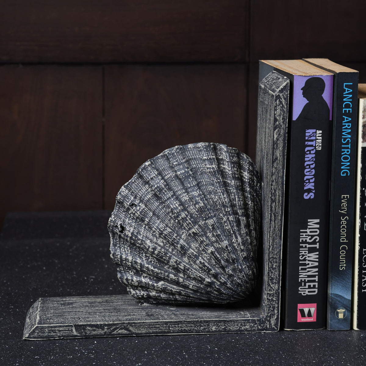 Nautillus Bookend - Grey