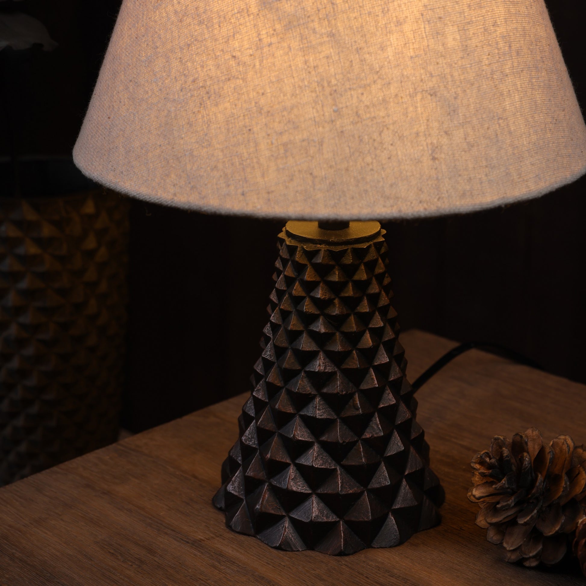 Geodara Table Lamp - Copper