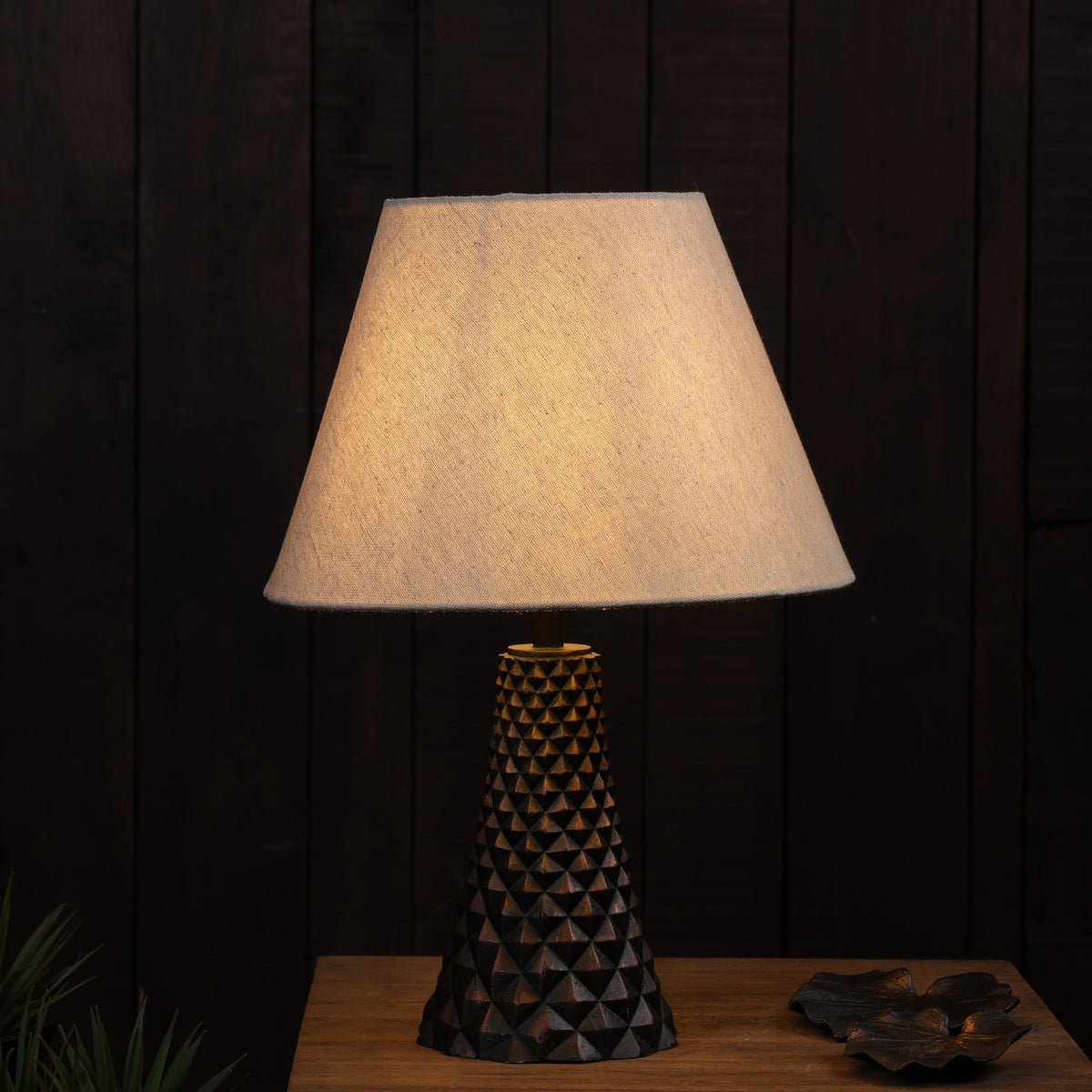 Geodara Table Lamp - Copper