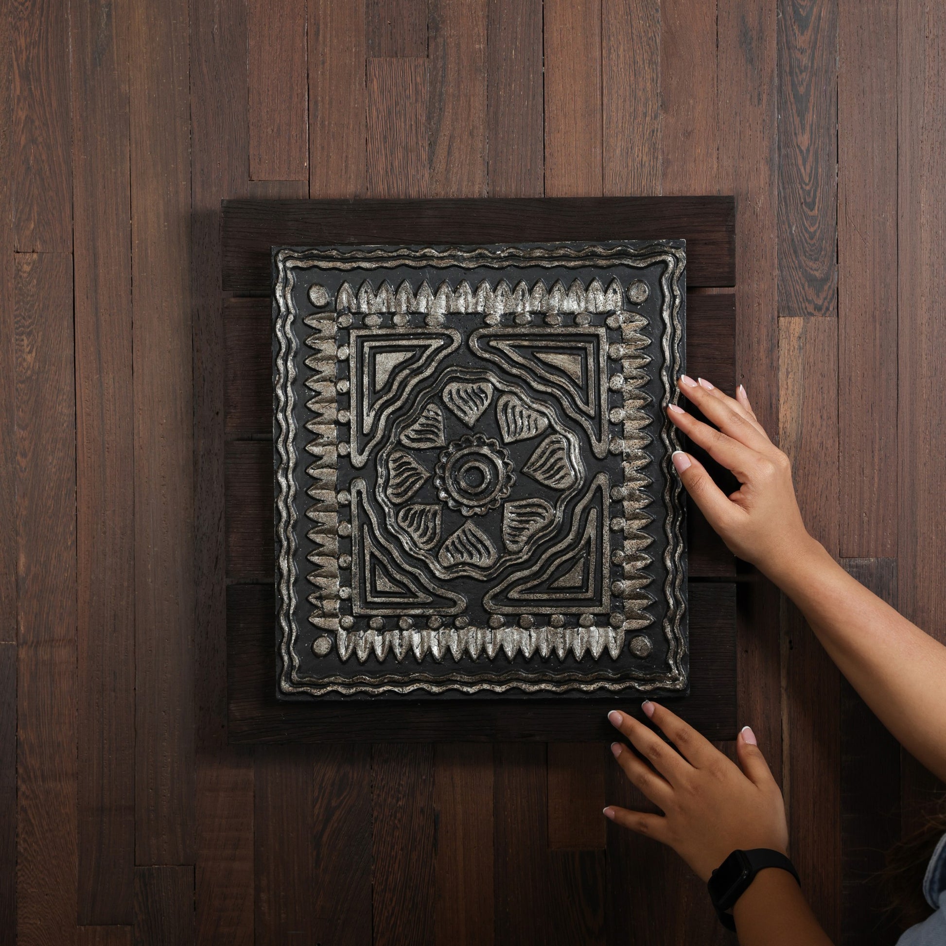 Solara Crest Panel - Silver
