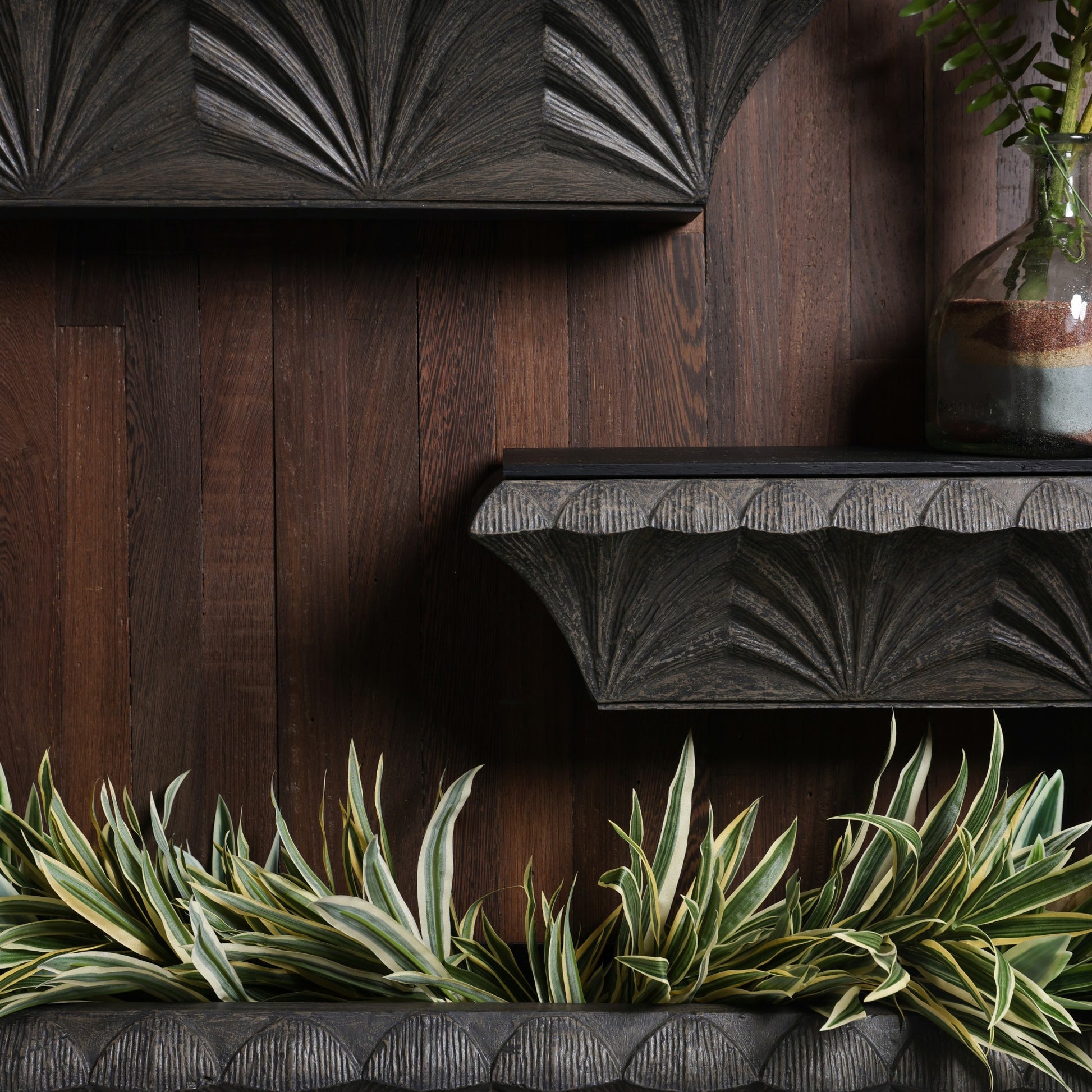 Aureline Wall Planter - Brown